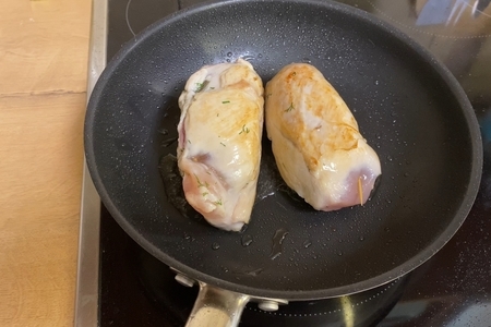 Фаршированная сыром и зеленью куриная грудка: шаг 6