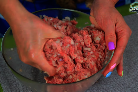 Беляши с мясным фаршем из бездрожжевого теста на кефире: шаг 4