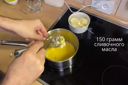 Запеченный картофель с яично-масляным соусом: шаг 6