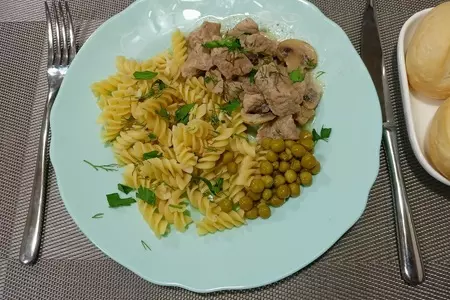 Свинина с грибами: шаг 5