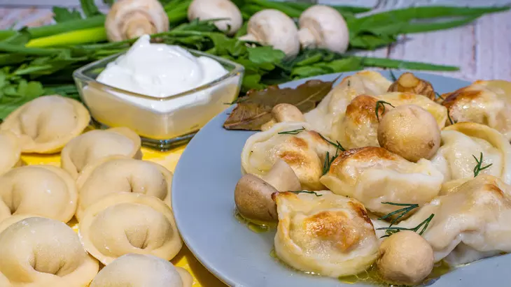 Сибирские пельмени из заварного теста с мясным фаршем: шаг 9