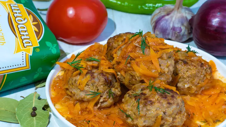 Фрикадельки из мясного фарша с рисом в заправочном томатном соусе: шаг 9