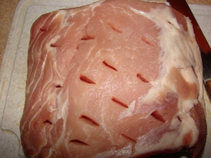 Мясо, запечённое с клюквой: шаг 1