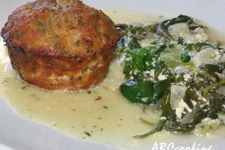 Мясные маффины с огуречной начинкой: шаг 6