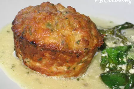 Мясные маффины с огуречной начинкой: шаг 7