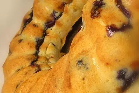 Кекс с бри, виноградом и белым сухим вином: шаг 2