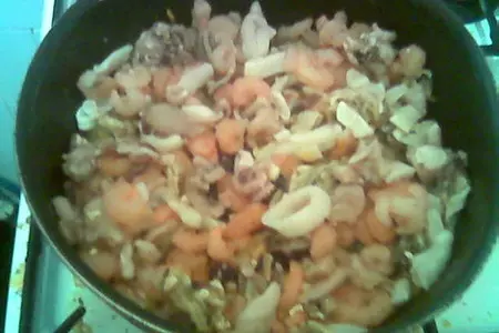 Черный ризотто с морепродуктами: шаг 1
