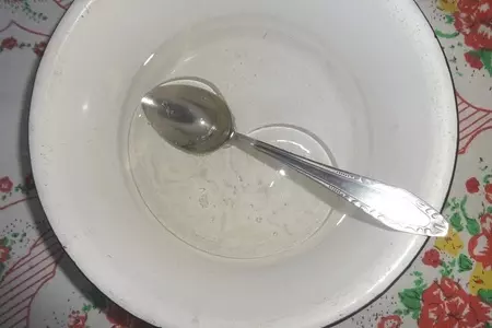 Пицца с колбасками и оливками: шаг 2