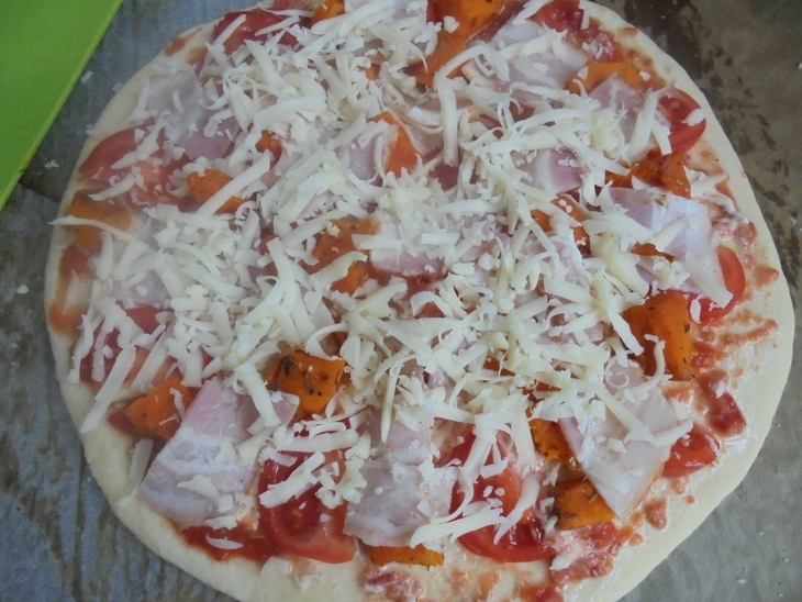 Пицца с беконом и тыквой: шаг 8