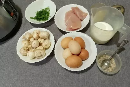 Омлет с курицей и грибами: шаг 1