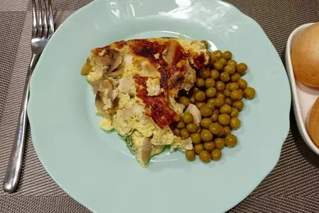 Омлет с курицей и грибами: шаг 5