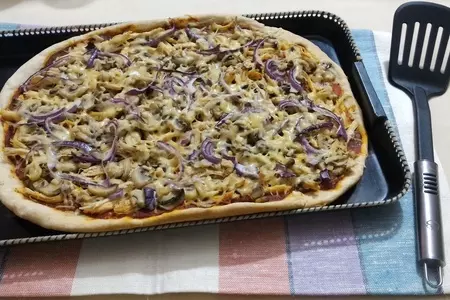 Пицца с курицей и маринованными грибами: шаг 17