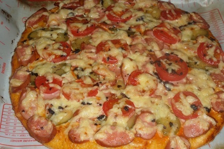 Пицца с сосисками и маринованными огурцами: шаг 13