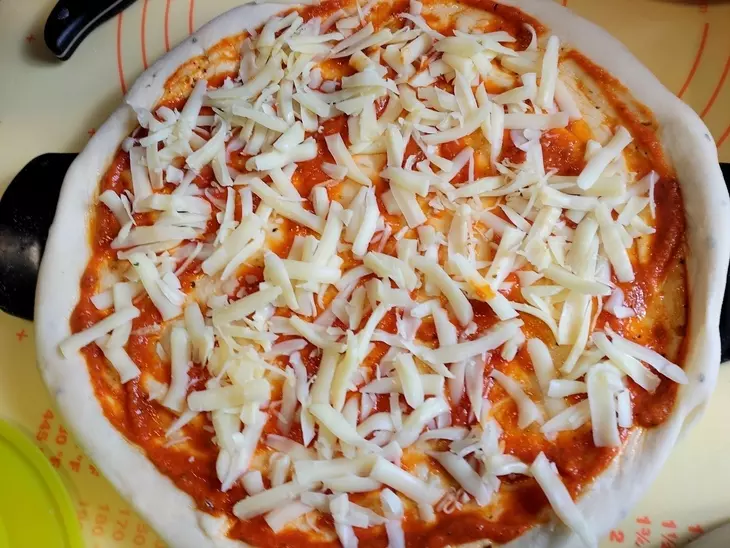 Пицца с курицей под соусом карри: шаг 18