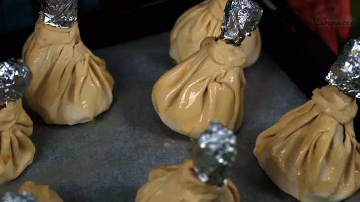Куриные ножки запеченные с начинкой в мешочках из теста: шаг 8