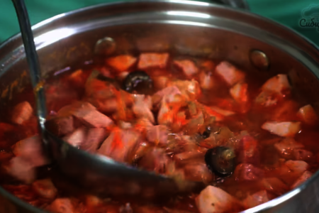 Суп с овощной заправкой и колбасой: шаг 8