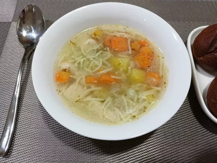 Куриный суп с вермишелью: шаг 6