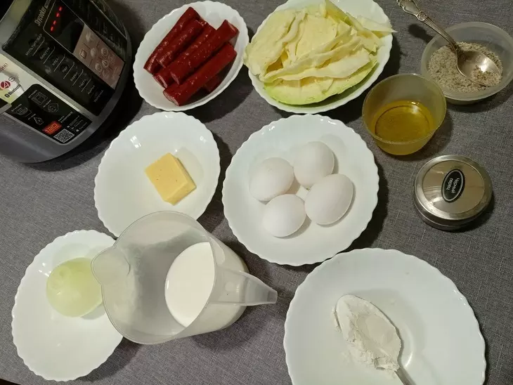 Капустная запеканка с копченостями: шаг 1