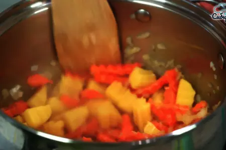 Суп с фрикадельками из мясного фарша и клецками: шаг 6