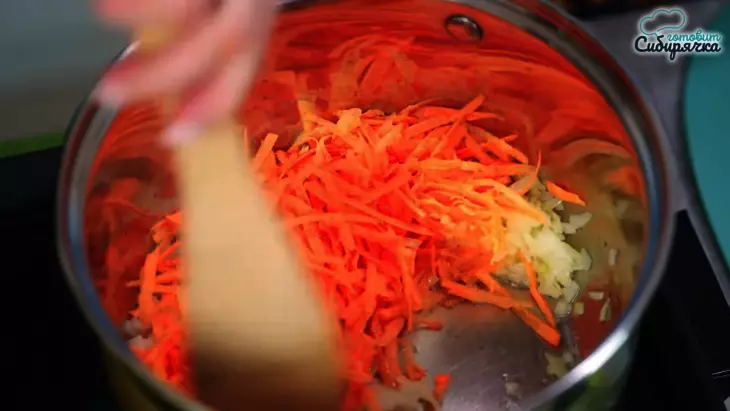 Картофельный суп-пюре со сливками и гренками: шаг 1