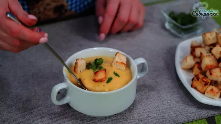 Картофельный суп-пюре со сливками и гренками: шаг 8