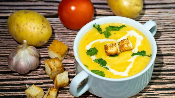 Картофельный суп-пюре со сливками и гренками: шаг 9