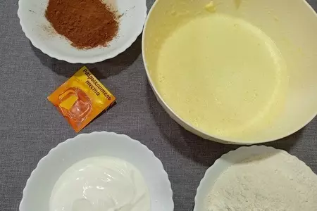 Кекс зебра: шаг 2