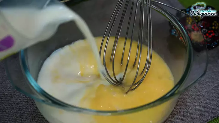 Блины из заварного теста с мясным фаршем и рисом: шаг 1