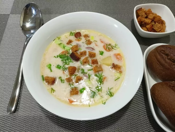 Сырный суп с колбасками: шаг 6