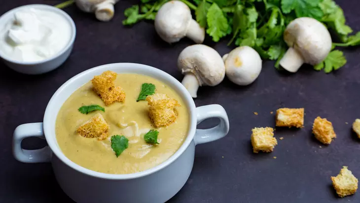 Овощной крем-суп с шампиньонами и сливками: шаг 9