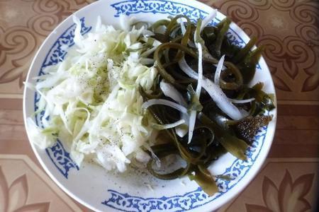 Салат из белокочанной и морской капусты #постныйстол: шаг 1