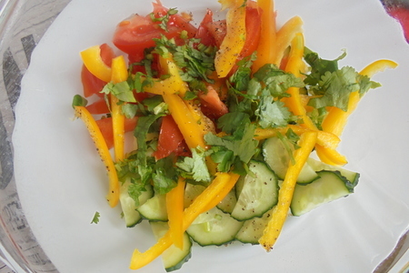 Нутовый омлет и салат из свежий овощей#постныйстол: шаг 8