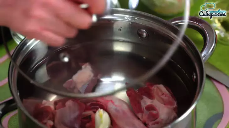 Заправочный суп из свежей капусты с мясом баранины: шаг 1