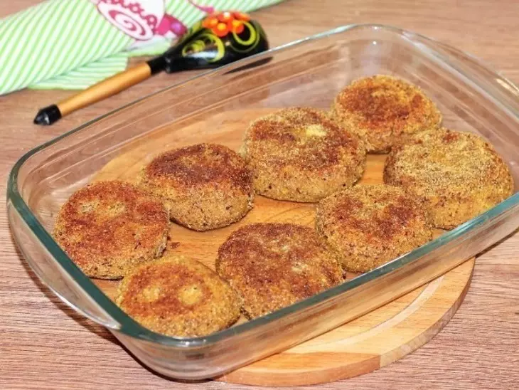 Фасолевые котлеты с грибной начинкой #постныйстол: шаг 10