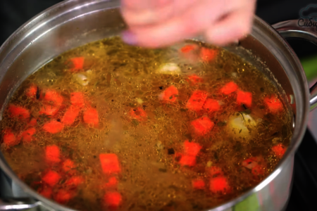Диетический куриный суп с вермишелью и картофелем: шаг 7