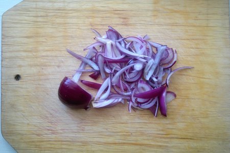 Салат из свёклы с помидорами, нутом и фиолетовым луком #постныйстол: шаг 1