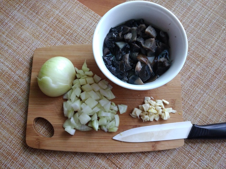 Постные вареники с картошкой и жареными грибами с луком  #постный стол: шаг 5