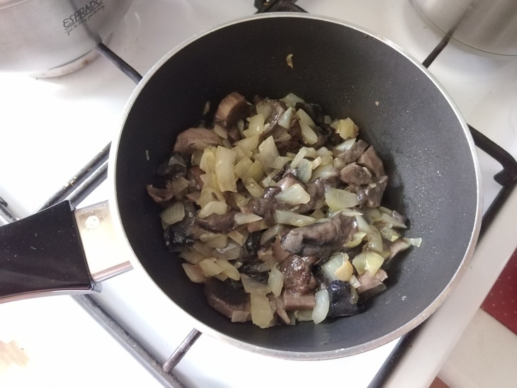 Постные вареники с картошкой и жареными грибами с луком  #постный стол: шаг 9
