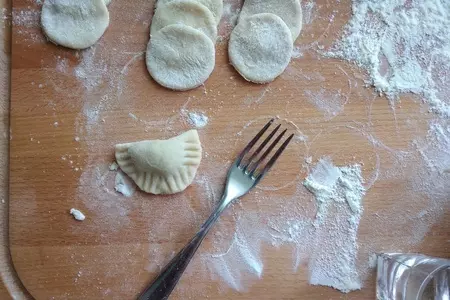 Постные вареники с картошкой и жареными грибами с луком  #постный стол: шаг 14