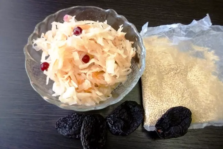 Капустняк с сухими грибами и черносливом #постныйстол: шаг 4