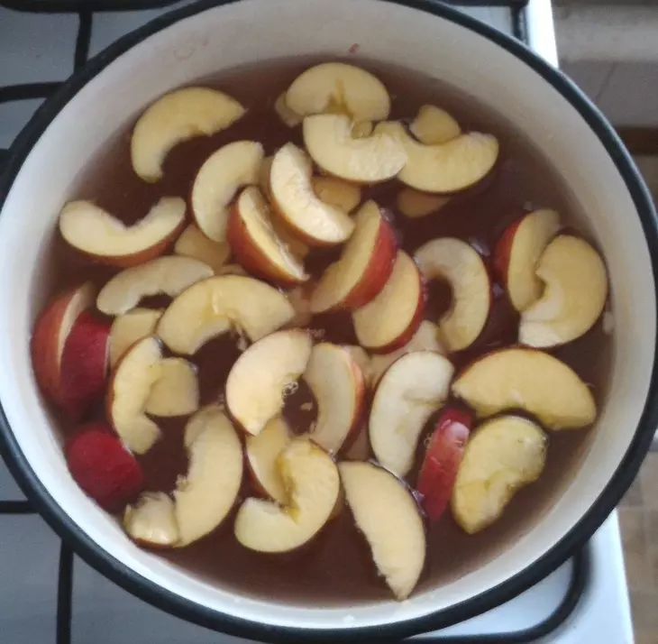 Компот с боярышником и яблоками#постныйстол: шаг 5