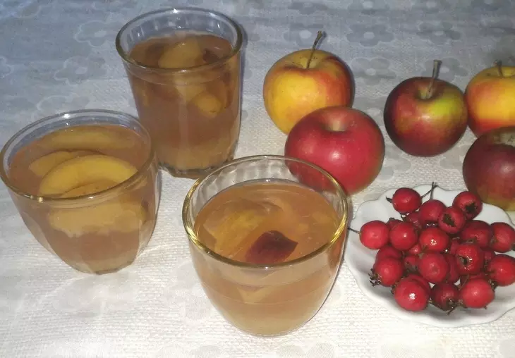 Компот с боярышником и яблоками#постныйстол: шаг 6