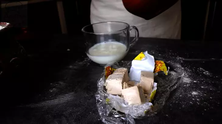 Пирог с творогом и яблоками: шаг 1
