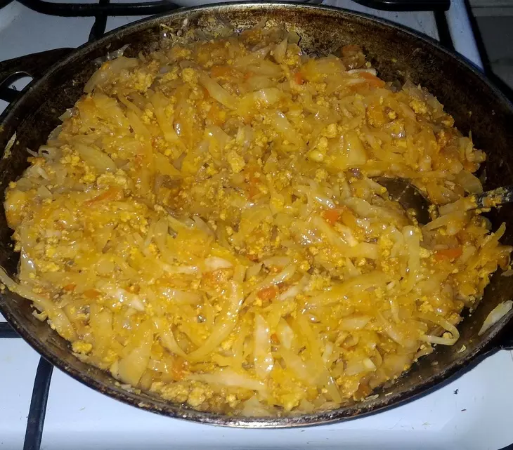Тушёная капуста с рыбьей икрой#постныйстол: шаг 8