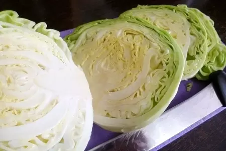 Запечённые стейки из молодой капусты #постныйстол: шаг 1