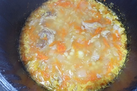 Гороховый суп с тушёнкой: шаг 4