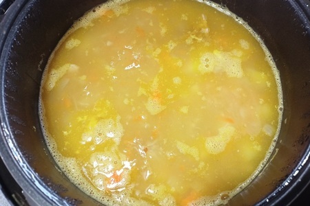 Гороховый суп с тушёнкой: шаг 5