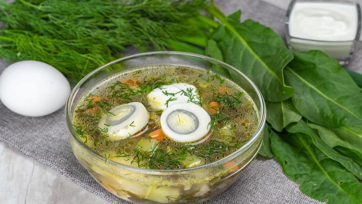 Щавелевый суп с курицей и овощами с куриным яйцом: шаг 9