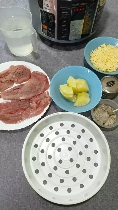 Свинина с ананасами на пару (в мультиварке): шаг 2