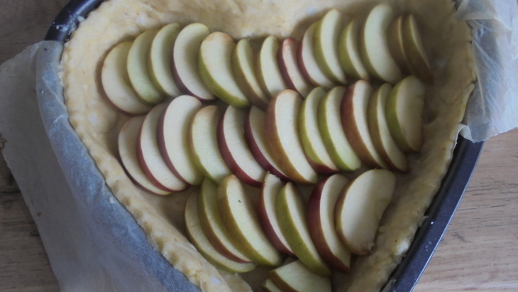 Яблочный тарт с марципаном #блюдосизюминкой: шаг 8